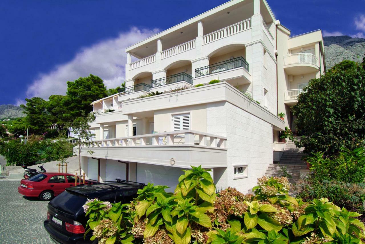 Apartments Villa Medic Brela Exterior photo